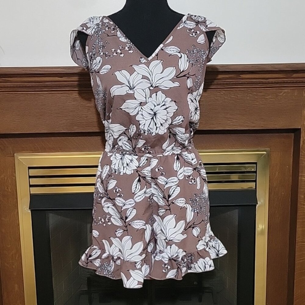 Floral Romper with White Flowers Ruffle Sleeves Charlotte Russe Size XS
